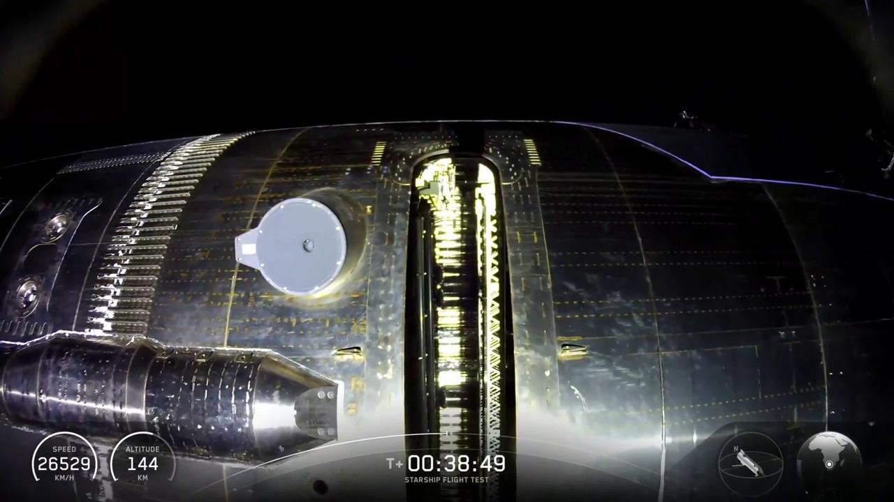 Video thumbnail for United States: SpaceX launches Starship's 12th flight test in Texas.