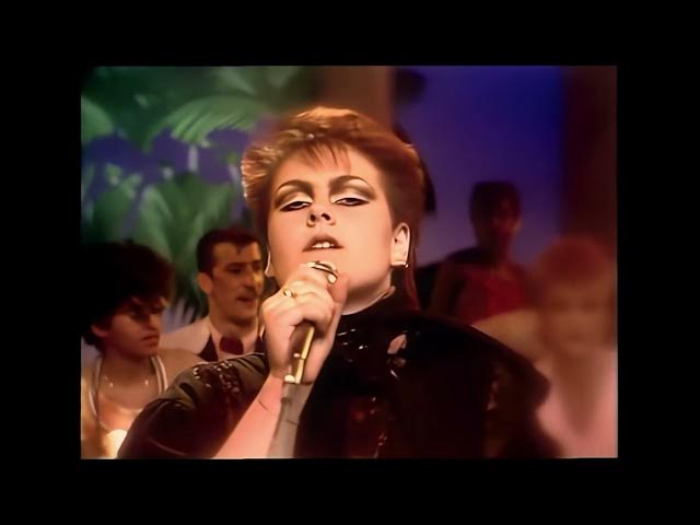 Video thumbnail for Only You - Yazoo ᴴᴰ // Only80s #80music #80s