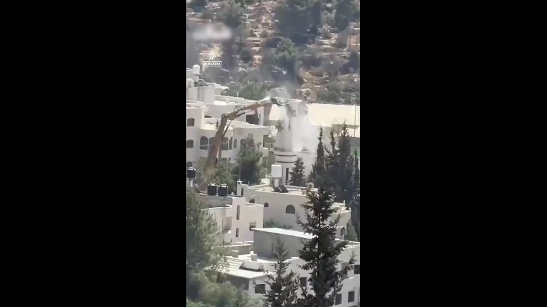 'Video thumbnail for Israeli forces destroy minaret of mosque in town near Hebron'