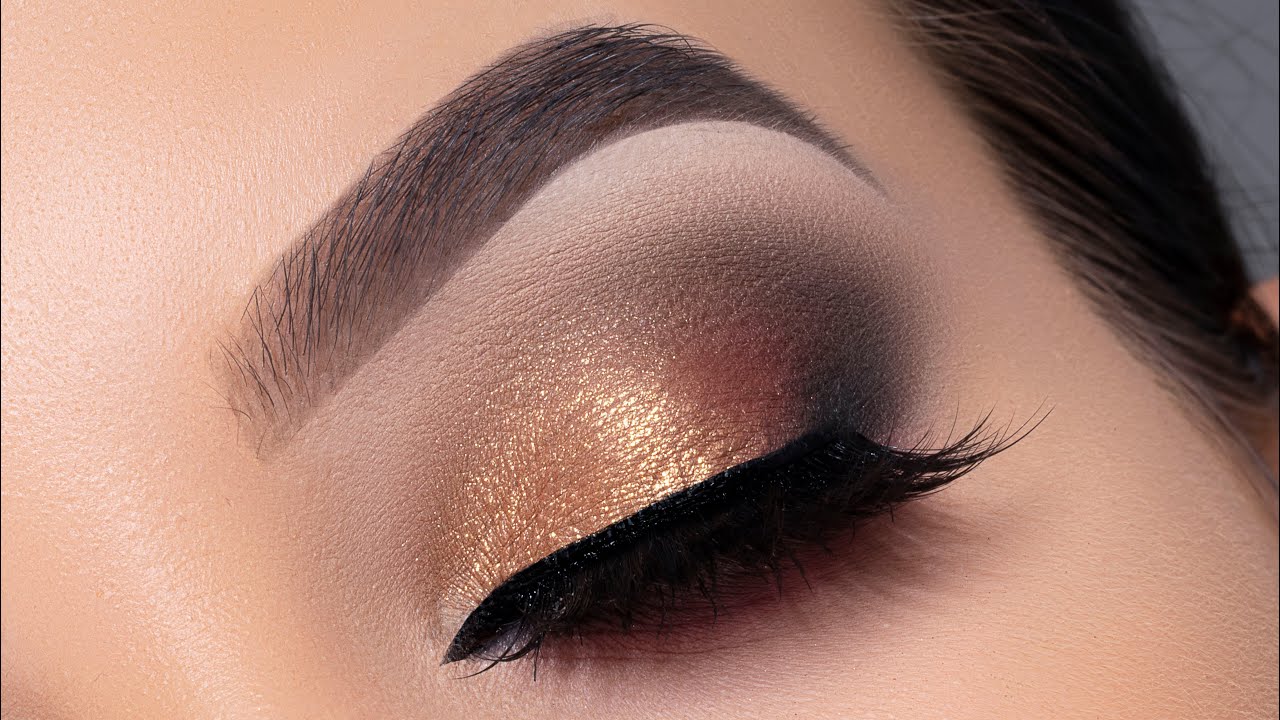 Video thumbnail for Golden Metallic Smokey Eyes Tutorial
