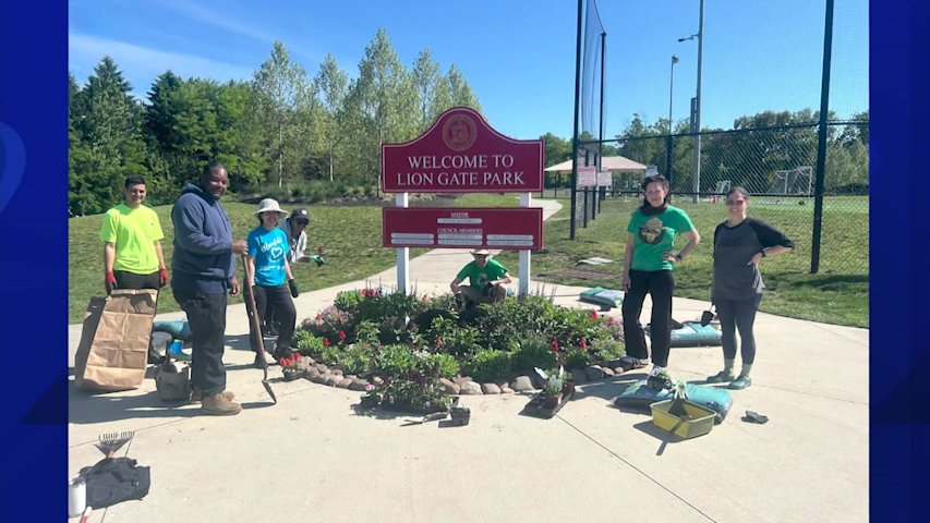 Video thumbnail for Jersey Proud: Volunteers plant flowers, tend to gardens, to make Bloomfield colorful this spring