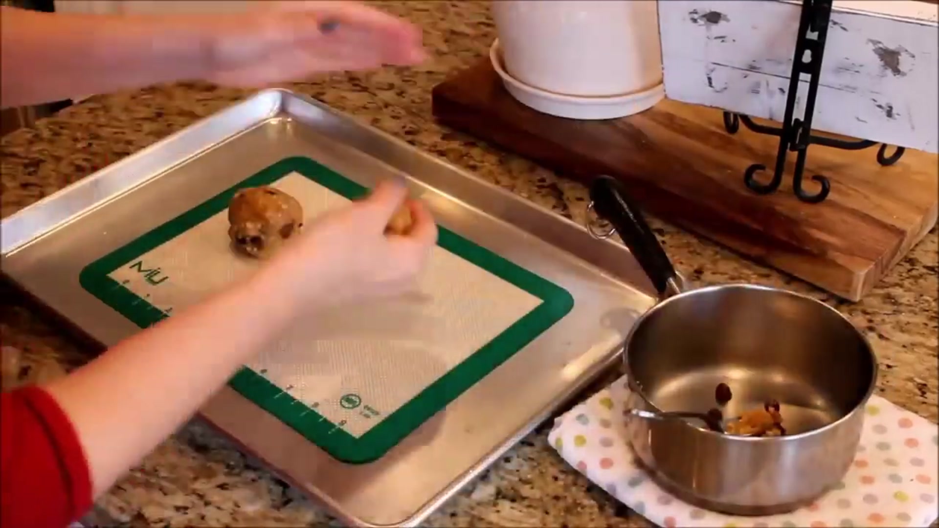 Video thumbnail for SIMPLY THE BEST CHOCOLATE CHIP OATMEAL PEANUT BUTTER MONSTER COOKIES (720P HD)