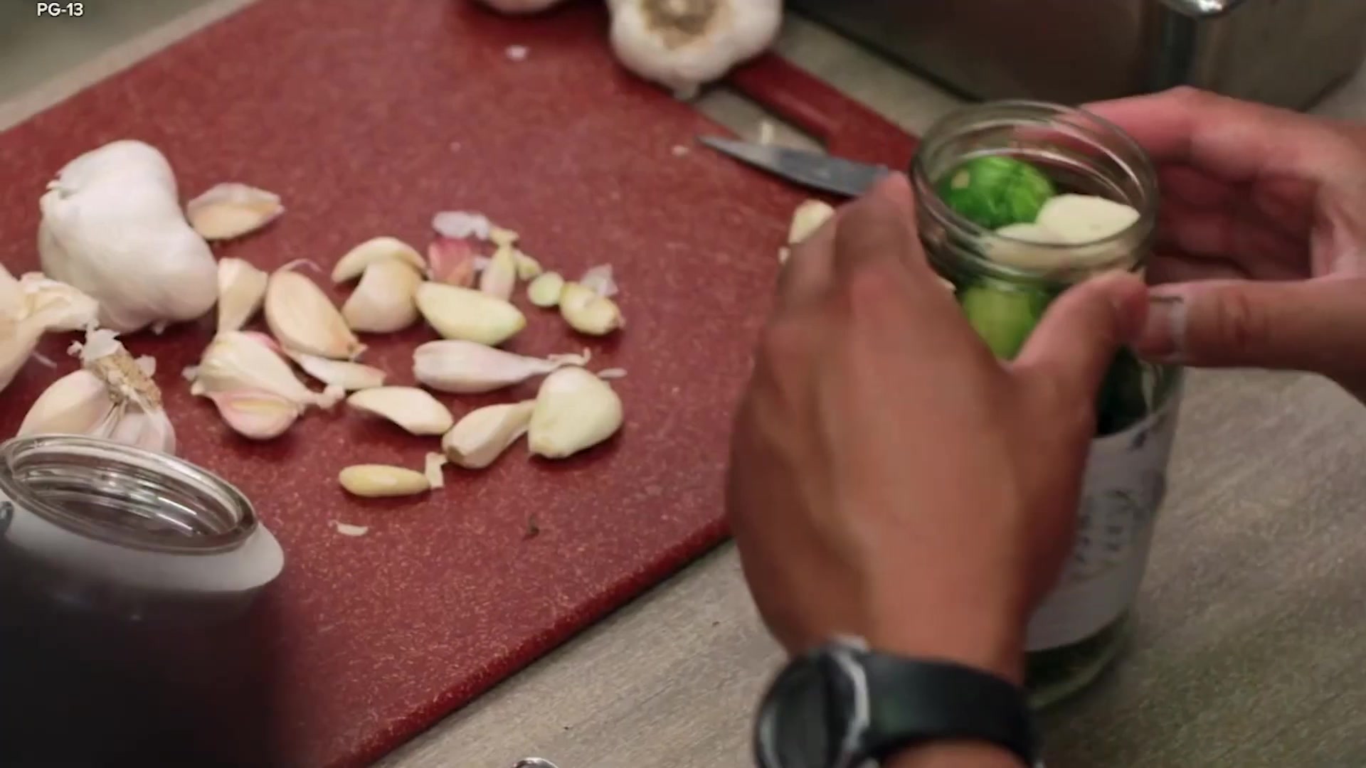 Video thumbnail for Fast Food Places Use These Tricks To Make The Food Taste Better