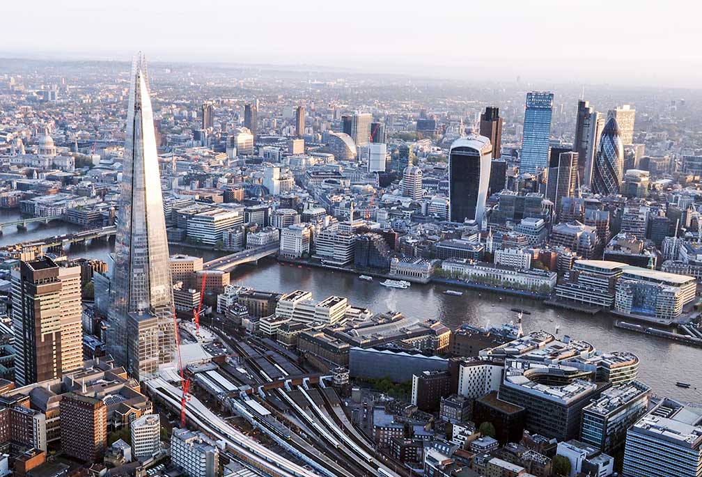 'Video thumbnail for Living in London: A Guide to England's Bustling Capital'