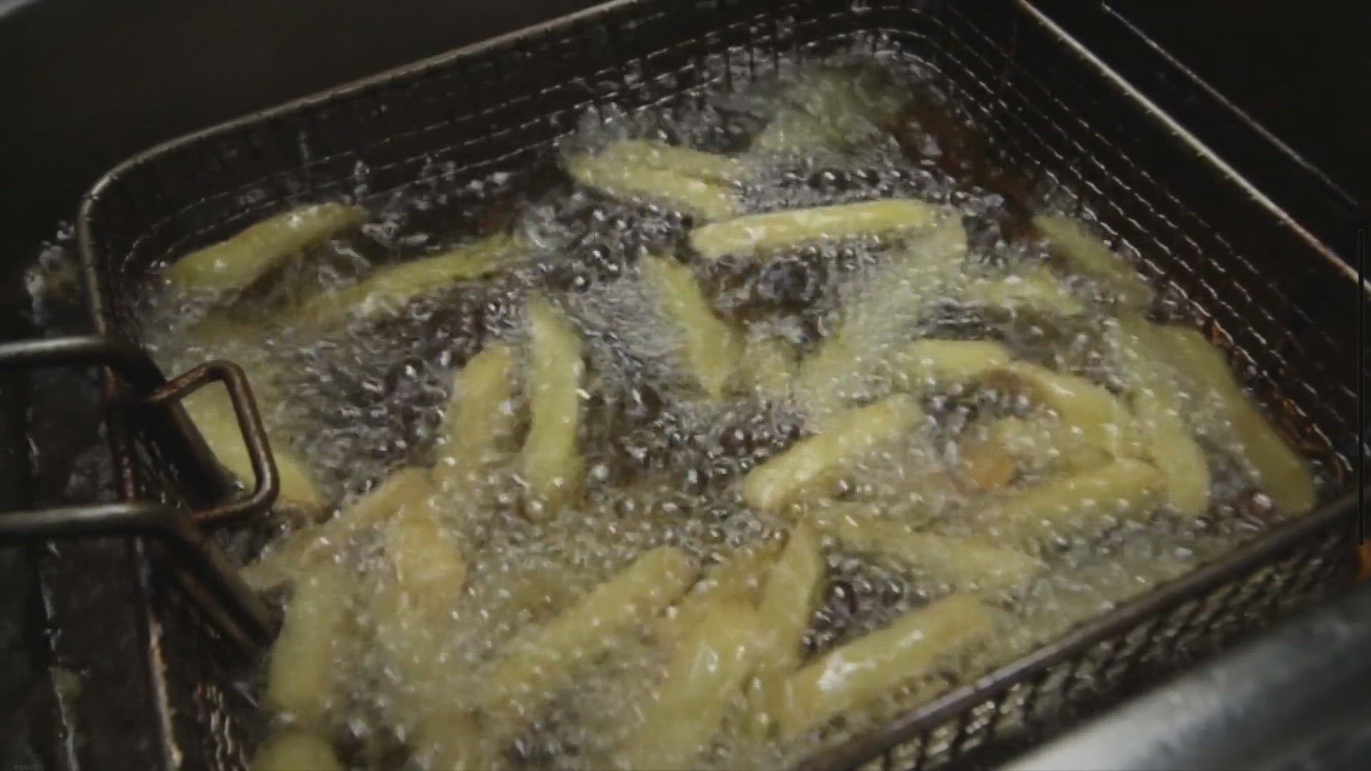 Video thumbnail for What Fast Food Restaurant has Sweet Potato Fries? 10 Best Restaurants