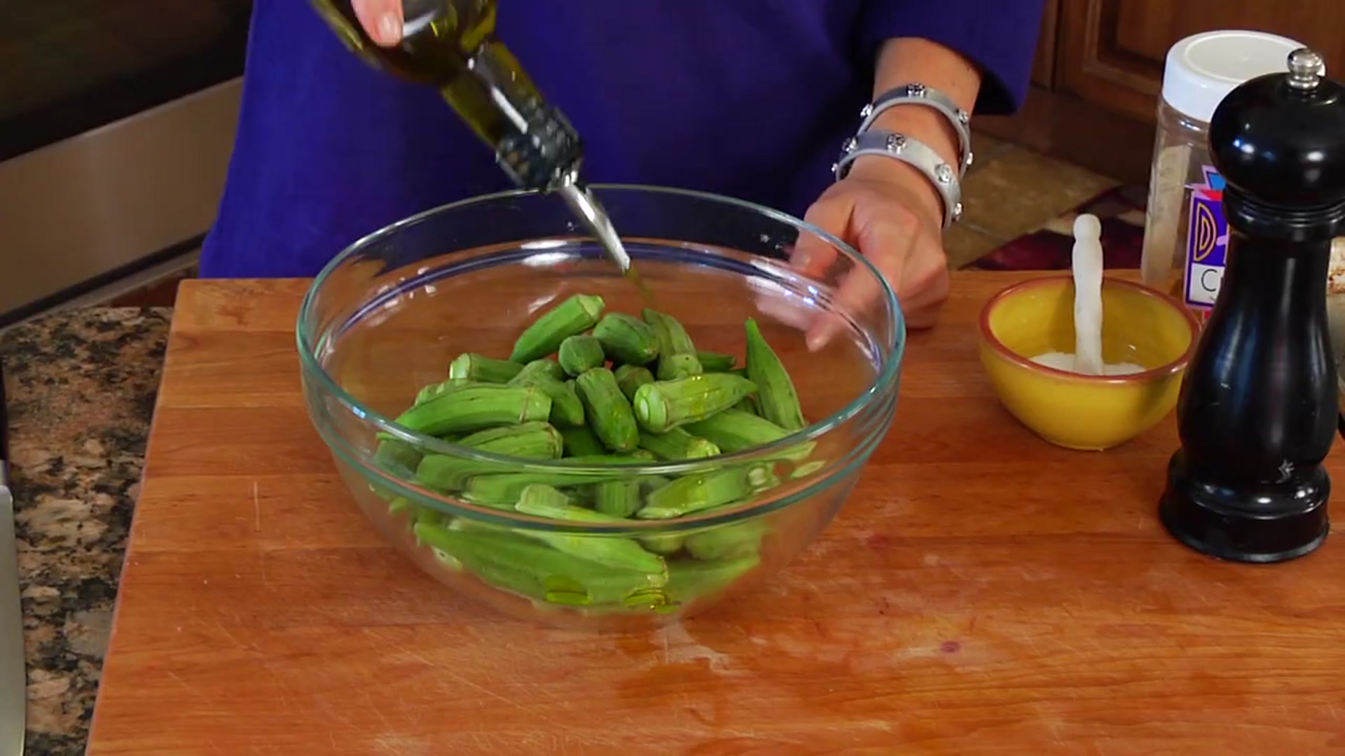Video thumbnail for How To Roast Okra  (Aka Okra Fries)   Tasty and Easy(720P HD)