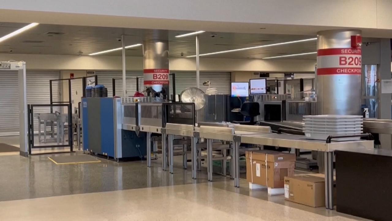 Video thumbnail for US: Soaring fuel costs squeeze US airlines, travelers amid Middle East conflict.