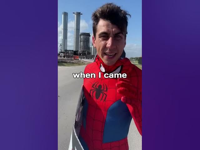 Video thumbnail for Day 24 of trying to hug Elon musk