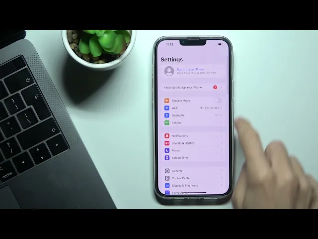 Video thumbnail for iPhone 13 Pro Max – Enable System Haptics
