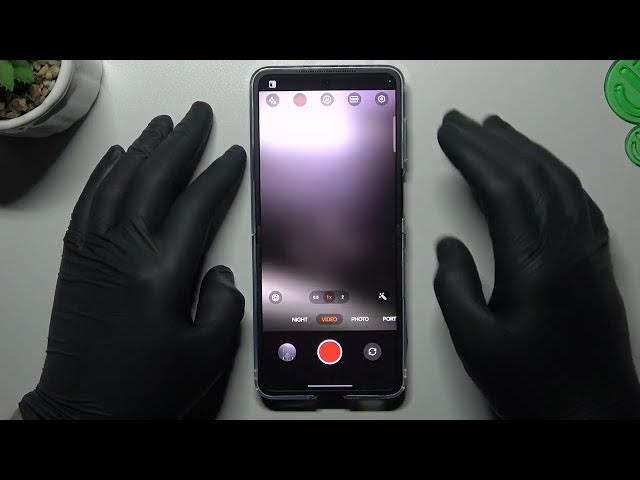 Video thumbnail for How to Turn On the Camera Video Stabilization on a OPPO Find N2 Flip