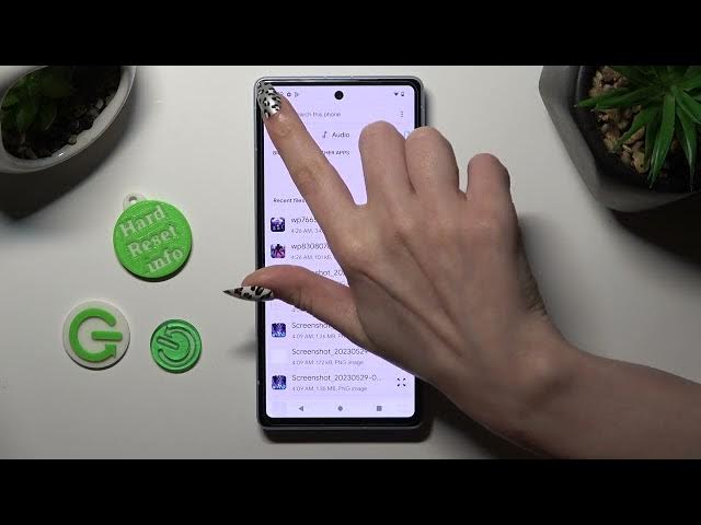Video thumbnail for How to Add Audio/Video Files to a Text Message on GOOGLE Pixel 7a