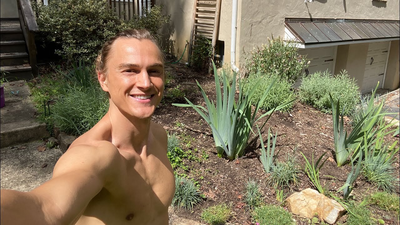 Video thumbnail for Garden Cleanup, part 1