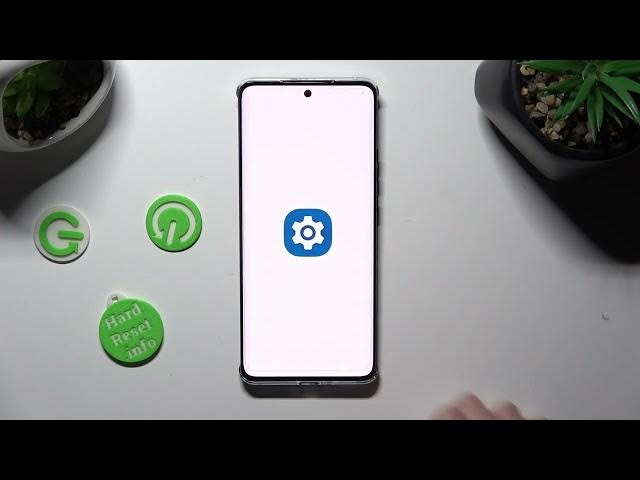 Video thumbnail for How to Turn On/Off Location on MOTOROLA Edge 40? - Manage Location Settings