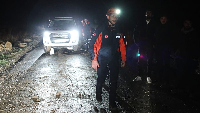 Video thumbnail for Libya's military chief killed in plane crash after take off from Ankara