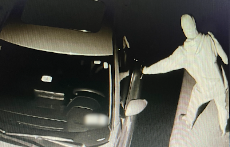 Video thumbnail for Surveillance video shows suspects checking car doors in Port Chester neighborhood