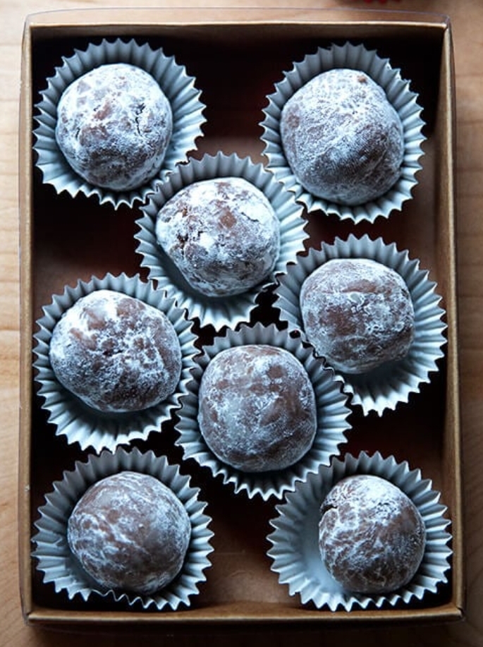 'Video thumbnail for Easy, Festive (and Boozy!) Rum Balls Recipe'