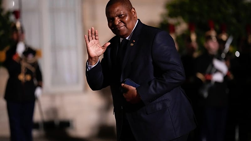 Video thumbnail for Central African Republic votes as President Touadéra seeks third term