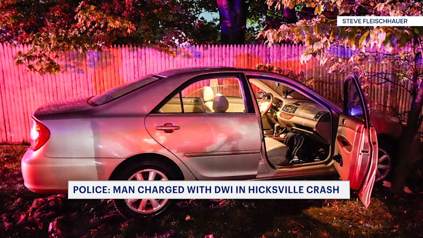 Video thumbnail for Man charged with DWI following Hicksville car crash