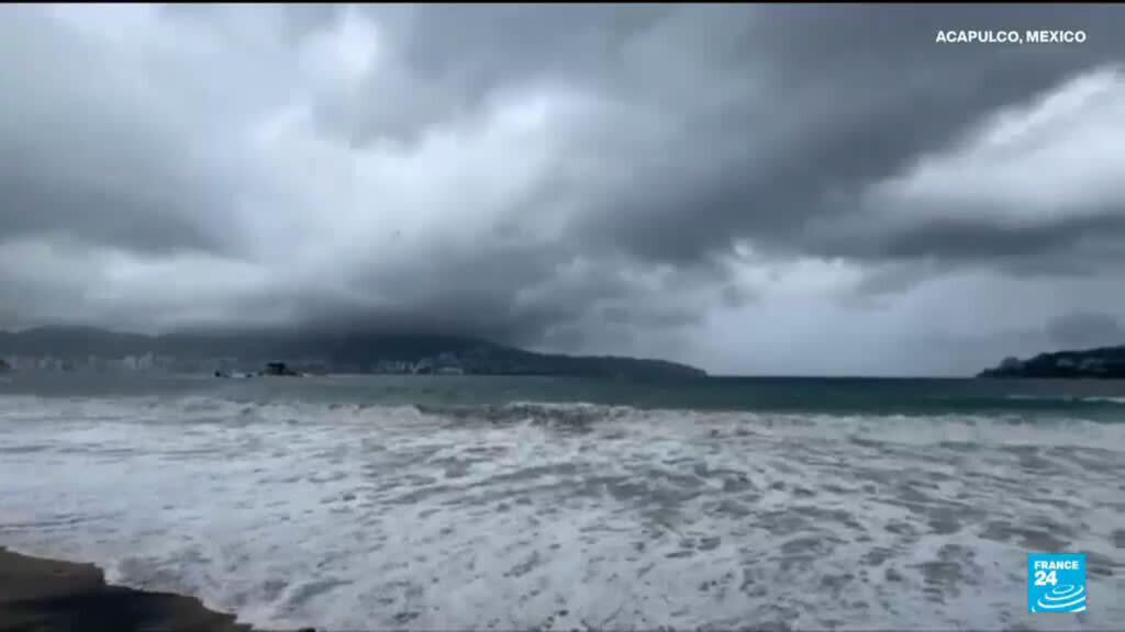 Video thumbnail for Hurricane Polo churns off Mexico