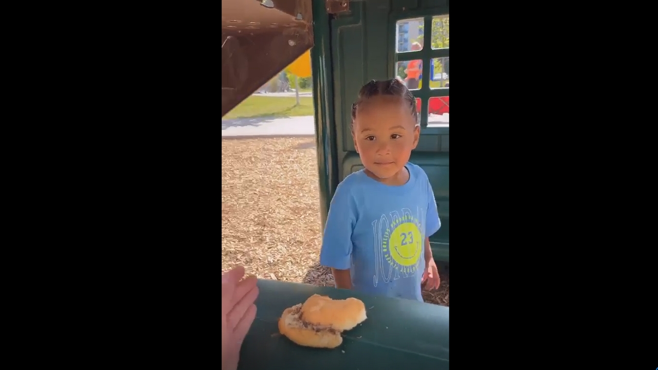 Video thumbnail for Toddler Gets a Funny Surprise When a Playtime Bakery Serves a Moldy Bun