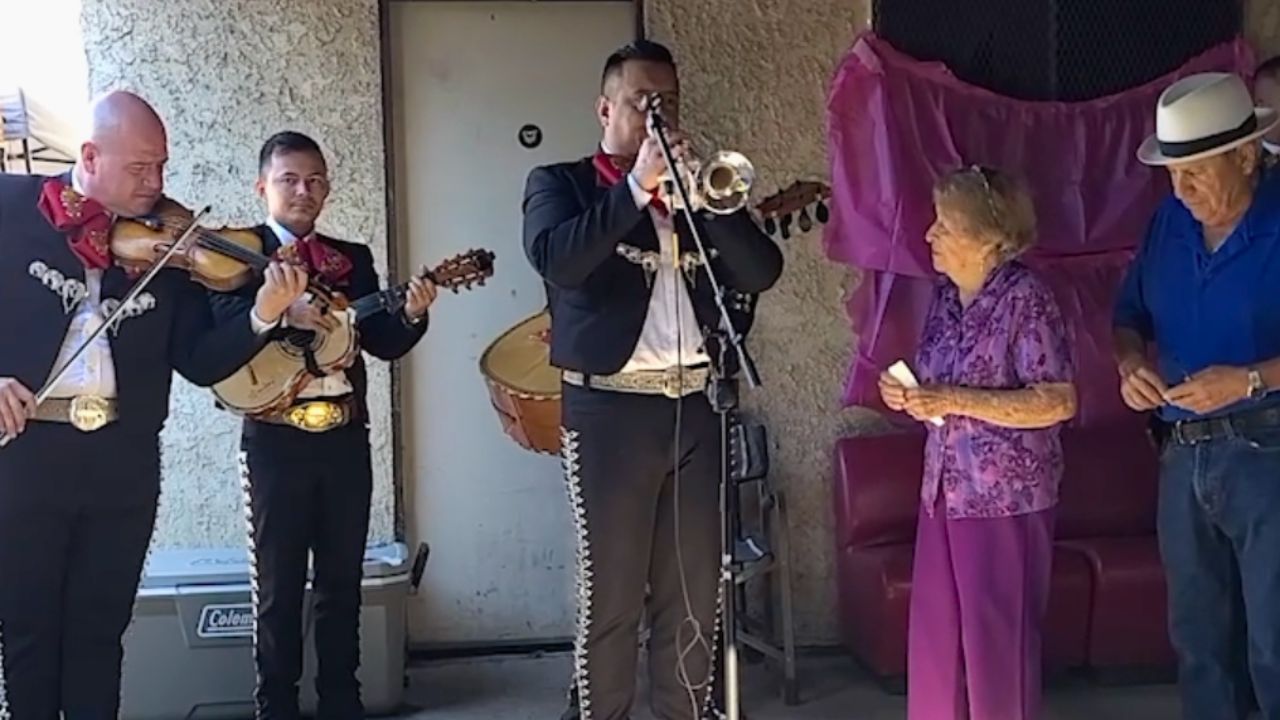 Video thumbnail for Grandma Has Wholesome Reaction To Mariachi Band Surprise On 93rd Birthday