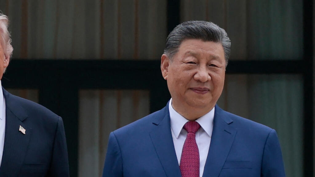Video thumbnail for China in a stronger position with US and Russia "embroiled in wars they started"