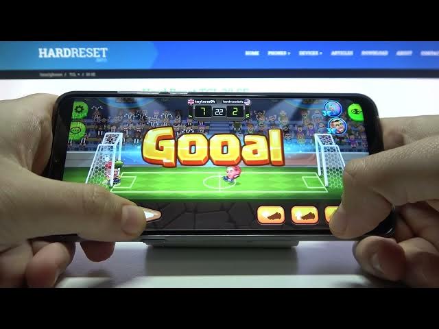 Video thumbnail for Head Ball 2 on TCL 20 SE – Gameplay Check