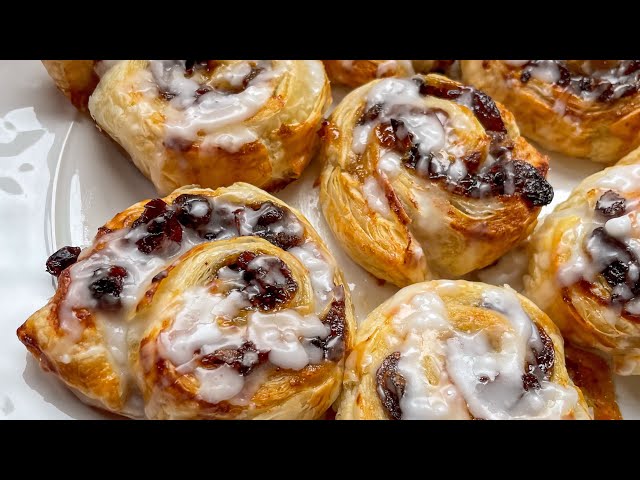 'Video thumbnail for Mince Pie Spirals'