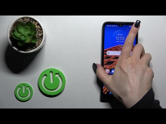 Video thumbnail for MOTOROLA Defy Fingerprint Scanner Test