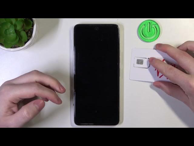 Video thumbnail for Hand Size Comparison With Tecno Camon 18p