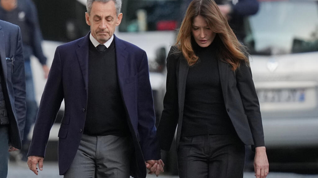 Video thumbnail for Sarkozy faces possible indictment over witness tampering in Libya funding case