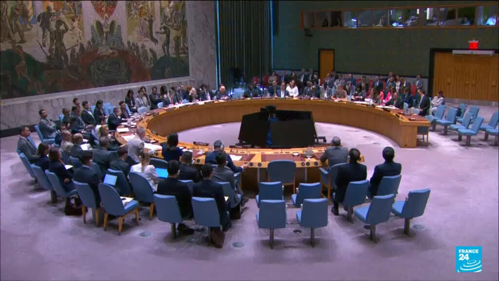 'Video thumbnail for UN Security Council votes to reimpose Iran nuclear sanctions, Tehran blasts ‘illegal’ move'