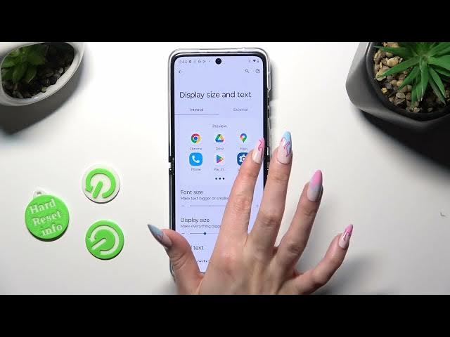 Video thumbnail for How to Change Font Size on Motorola Razr 40 Ultra - Adjust Text Size