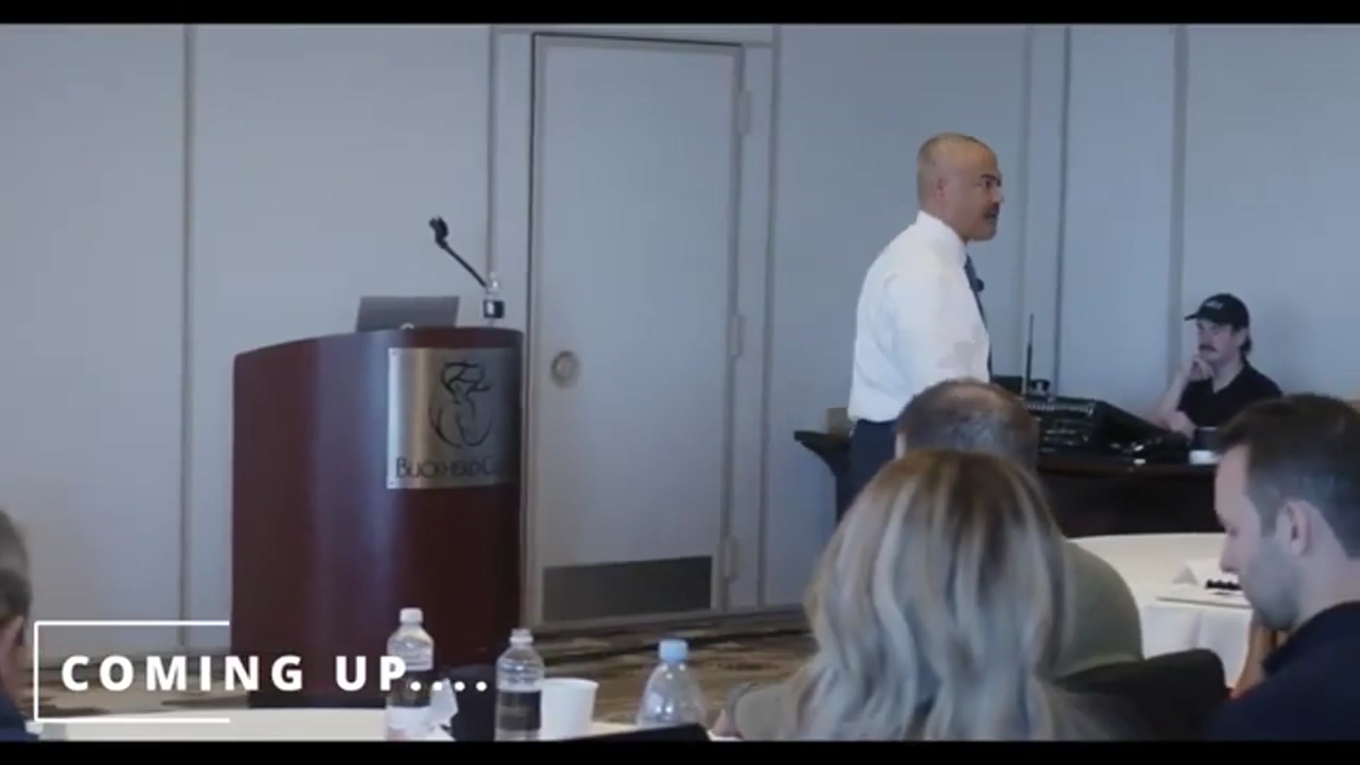 'Video thumbnail for Negotiation Mastery: master body language and communication skills'