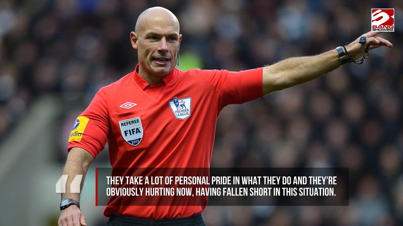 Video thumbnail for Howard Webb admits VAR 'tunnel vision' allowed Manchester City's controversial goal to stand