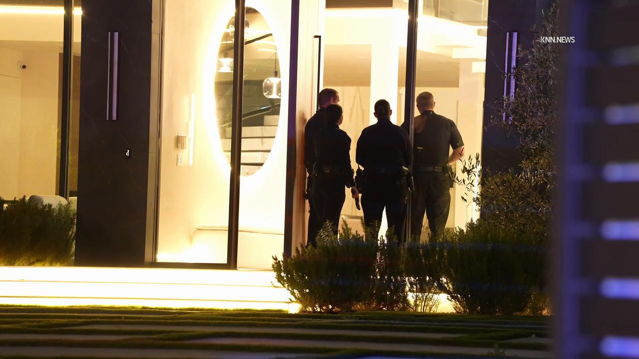 Video thumbnail for US, Los Angeles: Tarzana Suspect in Custody After Burglary Alert.
