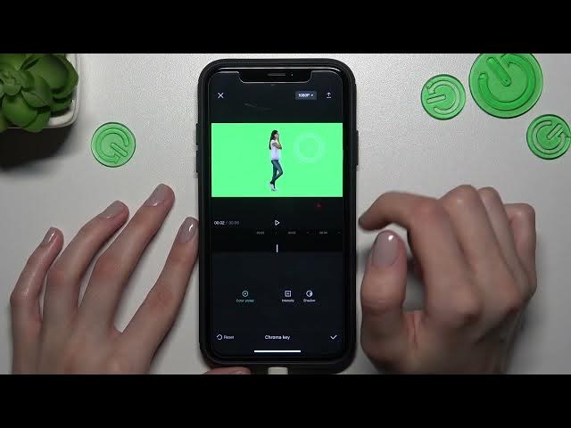 Video thumbnail for Use Green Screen on CapCut - Change Background