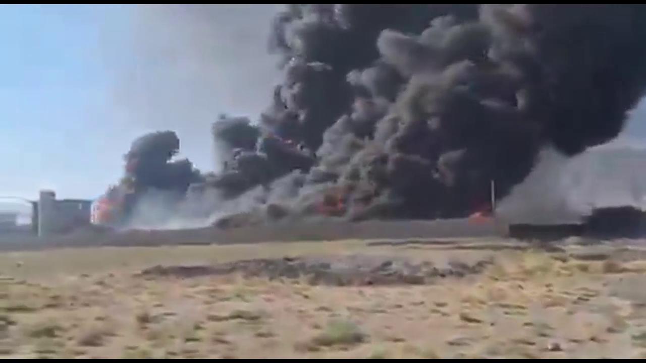 Video thumbnail for Iran: Major Fire Breaks Out at a Refinery Facility in the West.