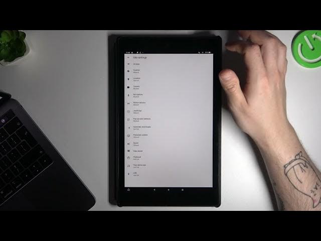 Video thumbnail for How to Clear Cookies Files on Amazon Tablet? Delete / Remove All Cookies of Installed Applications!