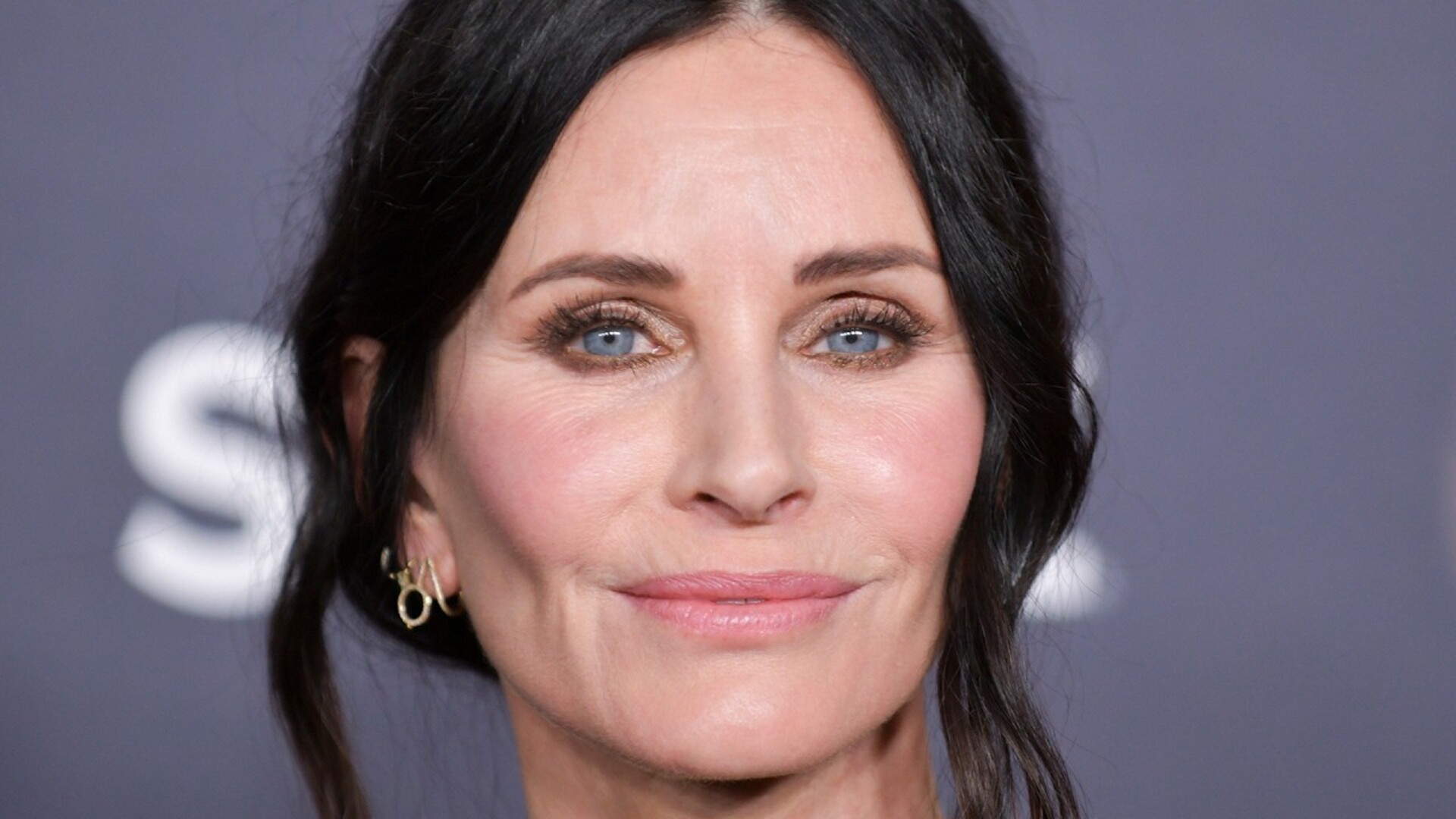 Video thumbnail for The Tragedy Of Courteney Cox