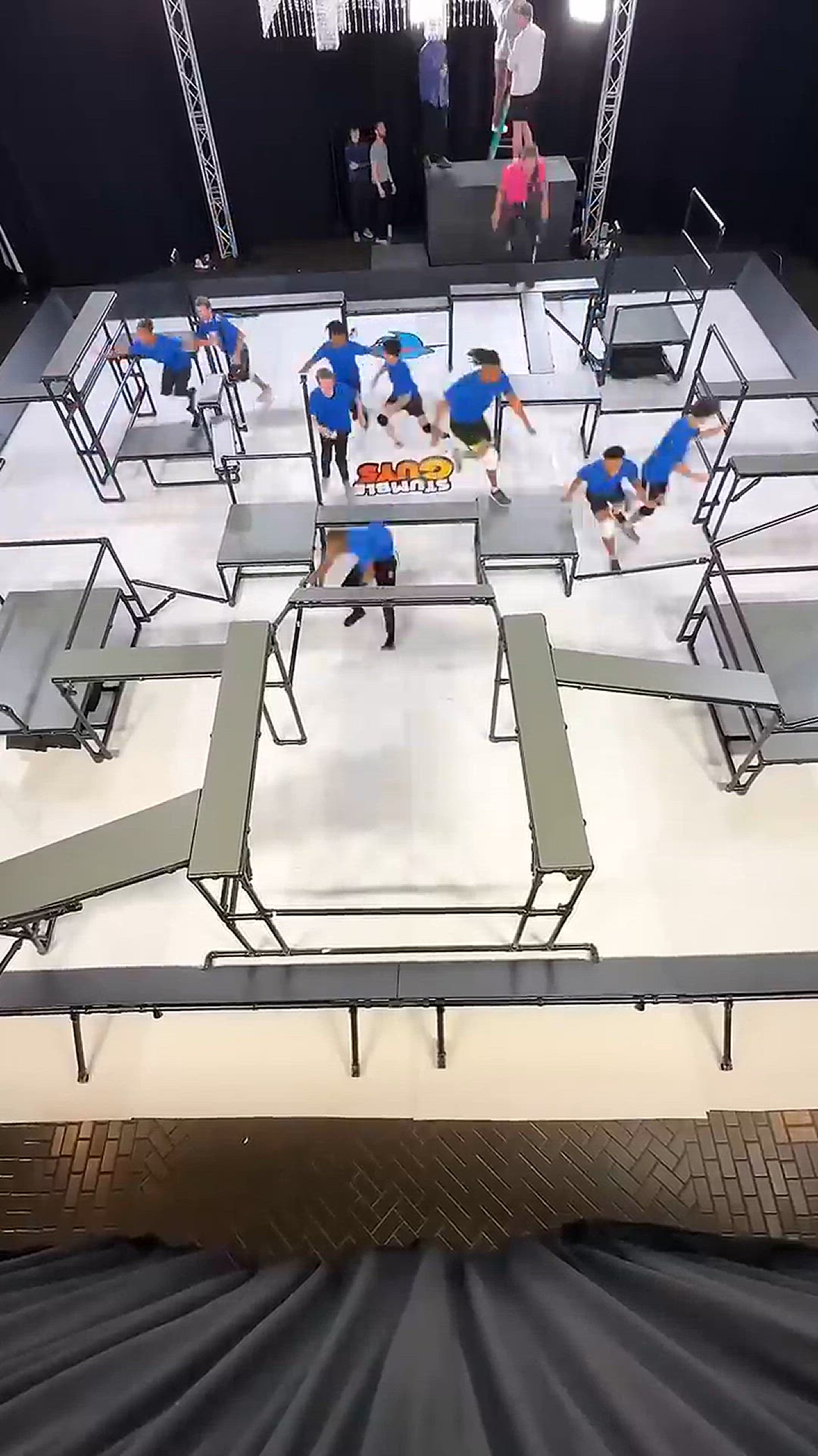 Video thumbnail for  World’s Best Tag Player vs. 10 People!