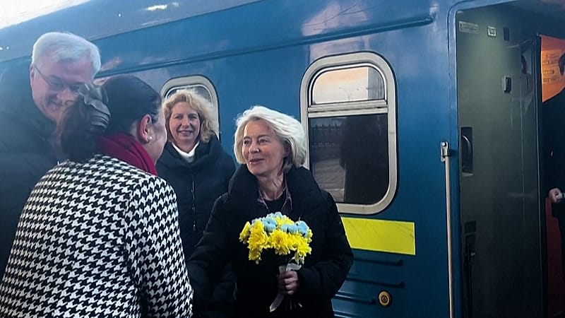 Video thumbnail for Von der Leyen in Kyiv as Ukraine marks four years of Russia’s war
