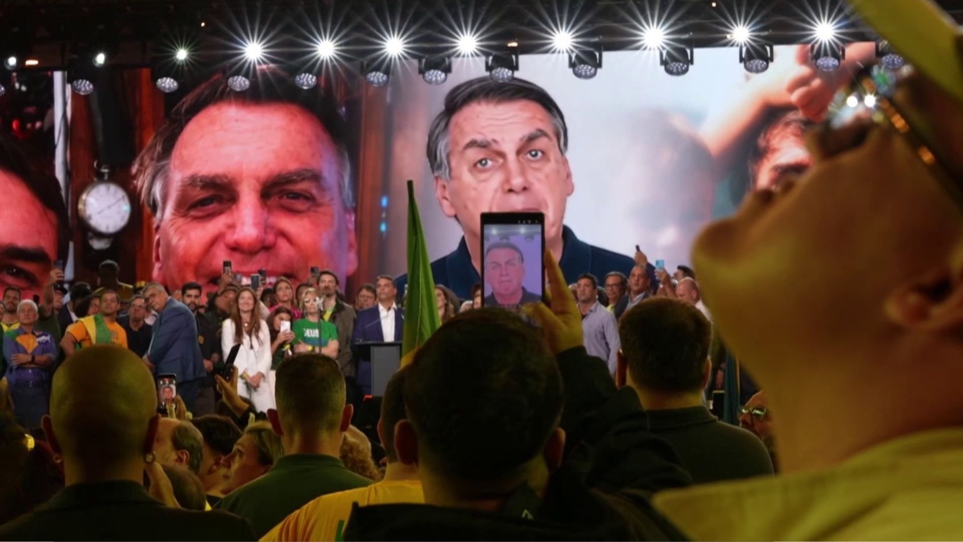 Video thumbnail for Flavio Bolsonaro launches Brazil presidential campaign as Lula rivalry grows