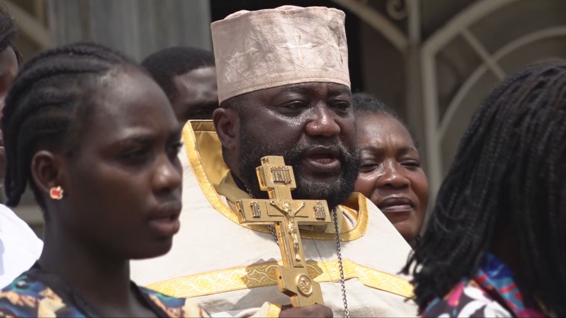 Video thumbnail for Russian Orthodox Church expands its influence across Africa amid war in Ukraine