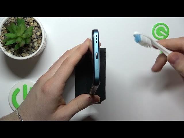 Video thumbnail for How to Clean USB using household items on Motorola Moto E13 / Clear USB using Toothbrush on Moto E13