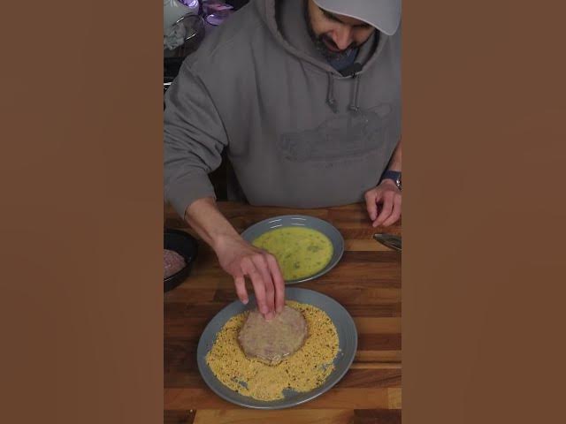 Video thumbnail for Fired Beef Burger Shorts