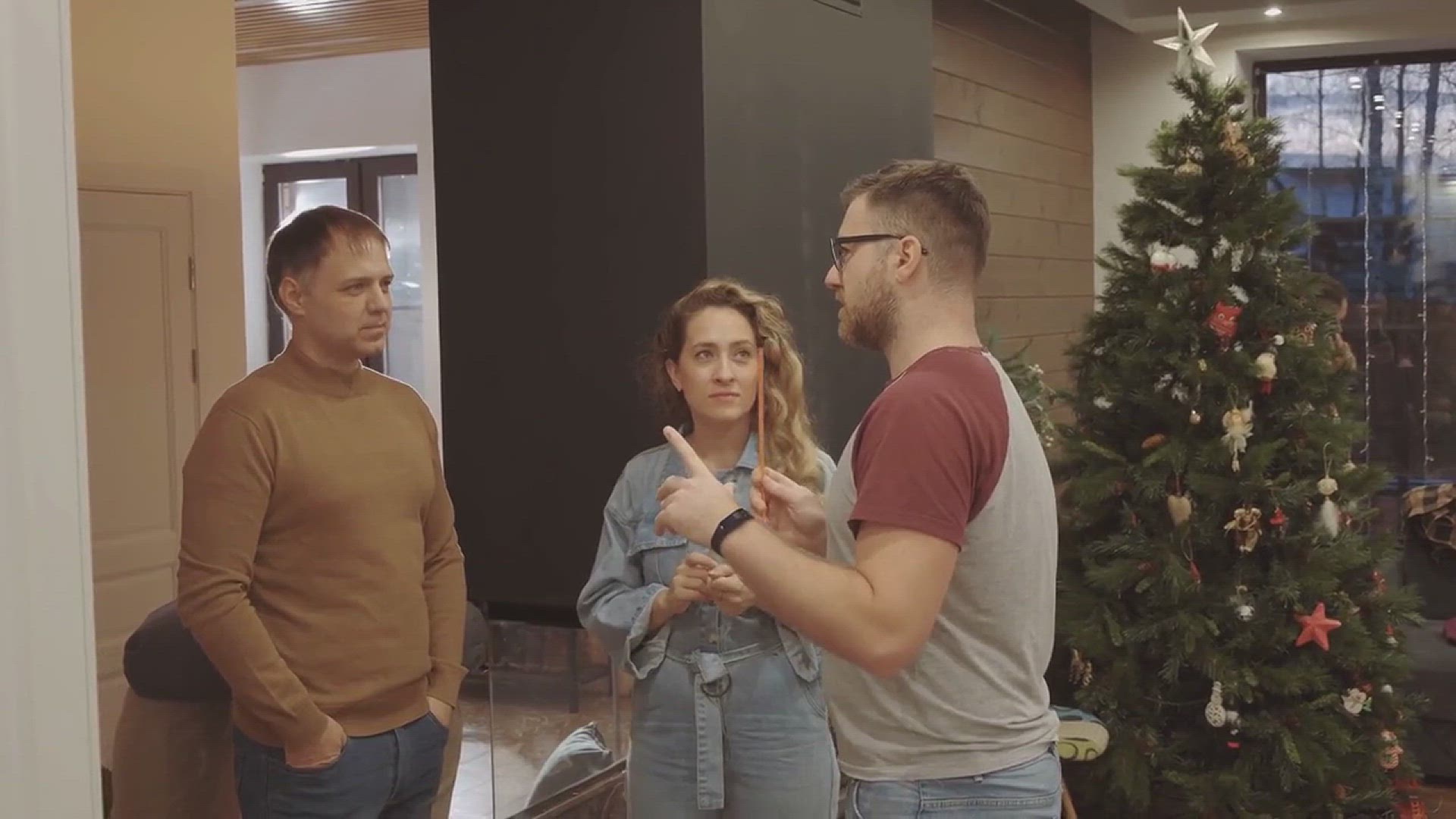 Video thumbnail for Heather Graham Explores Life and Love — and Gets Punched by Julia Stiles! — in Trailer for Chosen Family (Exclusive)