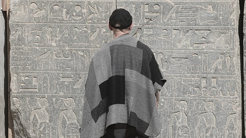 Video thumbnail for Egypt: Luxor festival sees Tahtib take centre stage