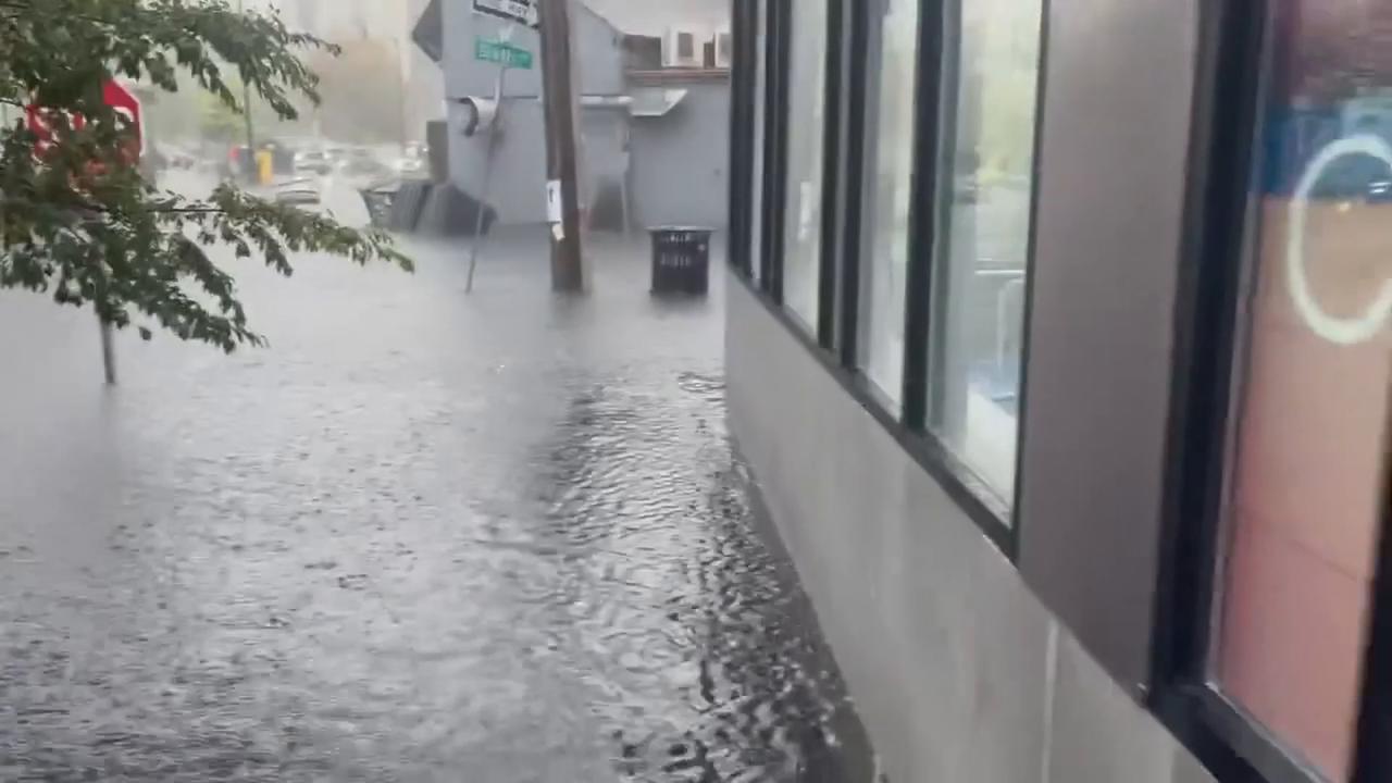 Video thumbnail for US: Strong Storms Sweep Northeast, Dumping Rain and Leaving Damage 2.