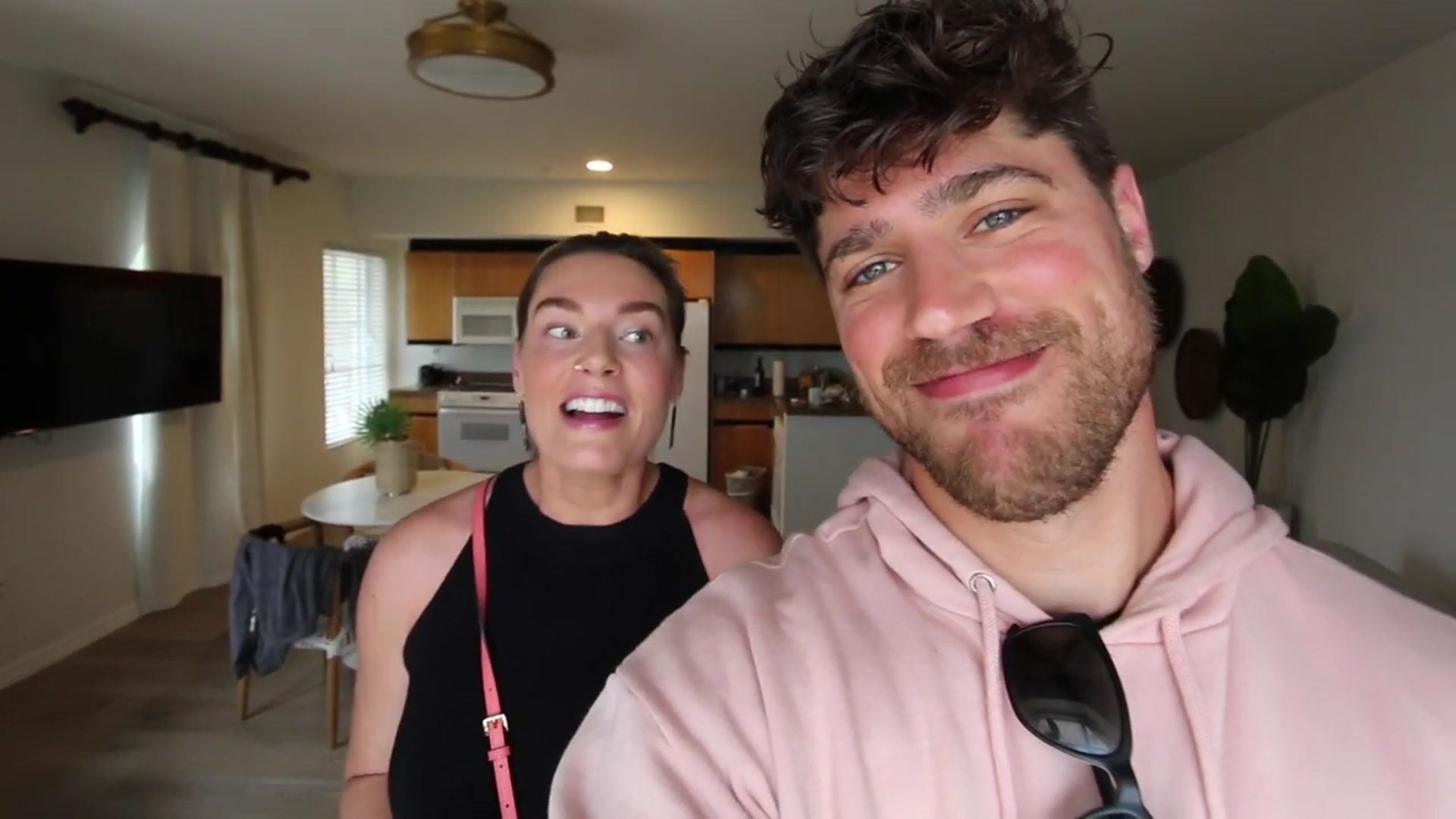 Video thumbnail for The BEST BURGER in MIAMI_ FRIED ALLIGATOR_ TACOS and more_ DEVOUR POWER FOOD CRAWL(720P_HD)